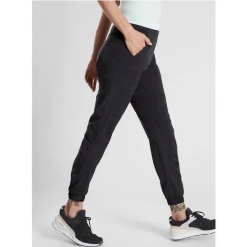 Athleta Brooklyn Camo Lined Jogger